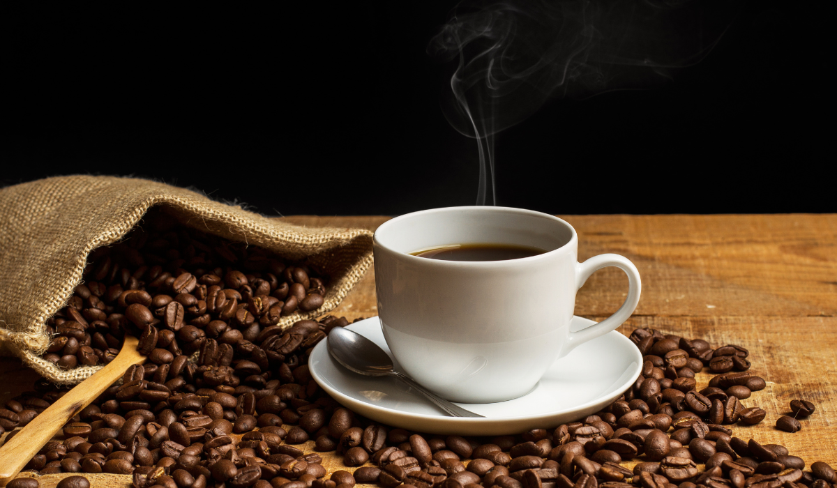 Tasse de café, vitamines et minéraux affectés par sa consommation