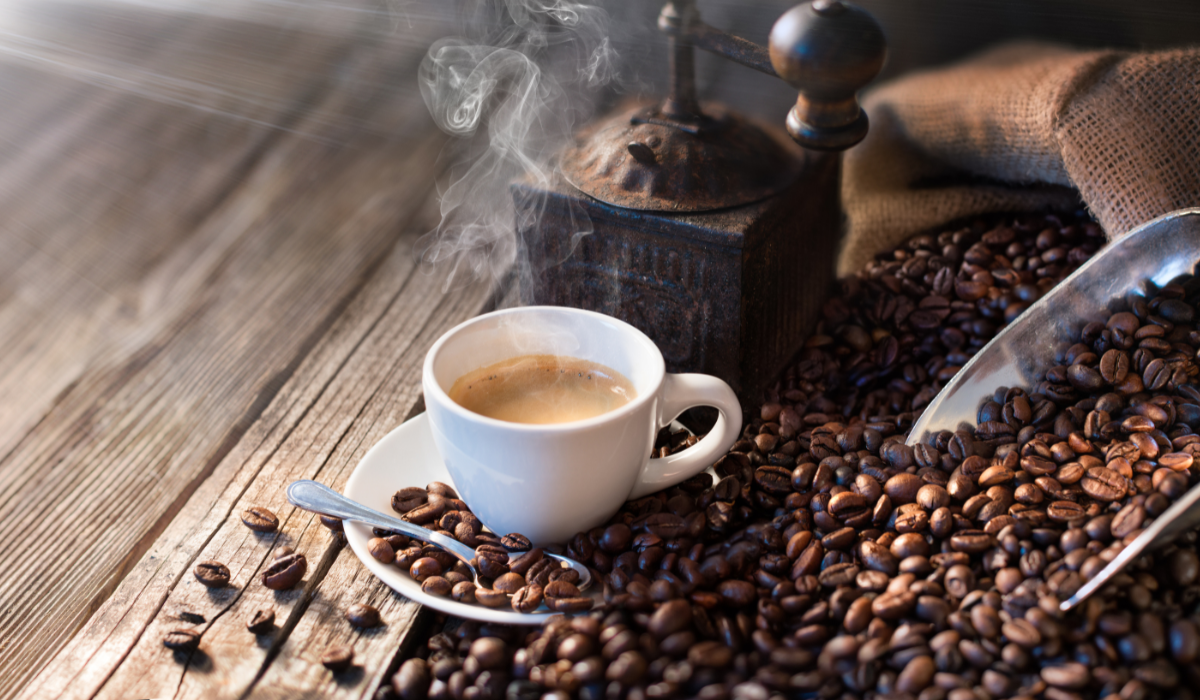 Quelles vitamines et minéraux se trouvent dans votre café ? 