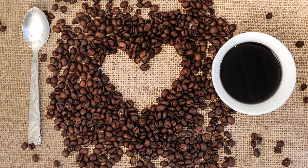 Café aphrodisiaque : faut-il boire un café avant de faire l'amour ?